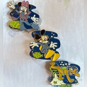 MICKEY SCUBA DISNEY PIN SET
